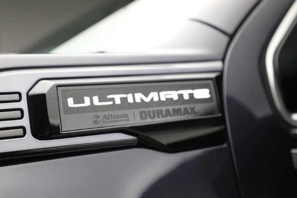 Used 2024 GMC Sierra 2500HD Denali Ultimate for sale $89,900 at Maserati of Westport in Westport CT 06880 10