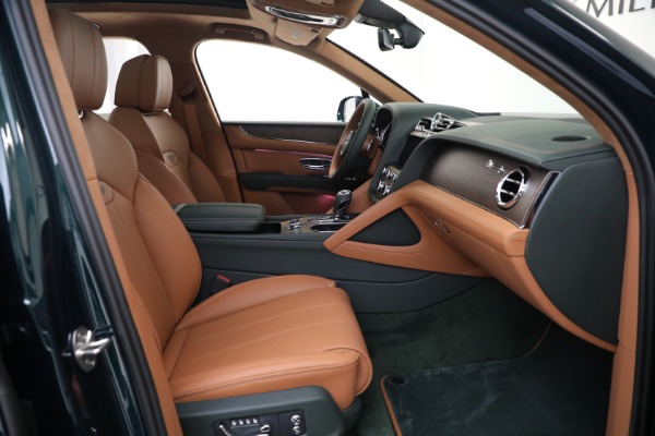 New 2024 Bentley Bentayga V8 for sale $252,225 at Maserati of Westport in Westport CT 06880 26