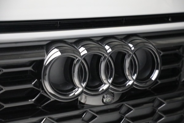 Used 2022 Audi RS 6 Avant 4.0T quattro Avant for sale Sold at Maserati of Westport in Westport CT 06880 26