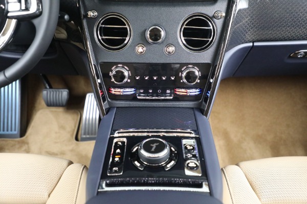 Used 2024 Rolls-Royce Black Badge Cullinan for sale Sold at Maserati of Westport in Westport CT 06880 26
