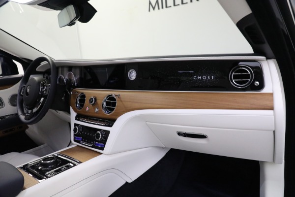 Used 2022 Rolls-Royce Ghost for sale Sold at Maserati of Westport in Westport CT 06880 23