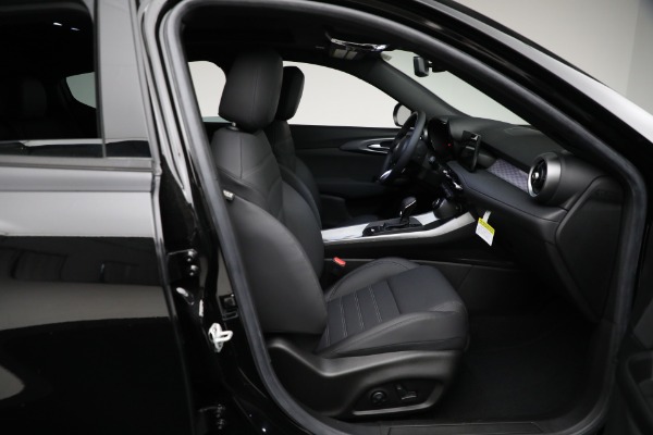 New 2024 Alfa Romeo Tonale Ti for sale Sold at Maserati of Westport in Westport CT 06880 26