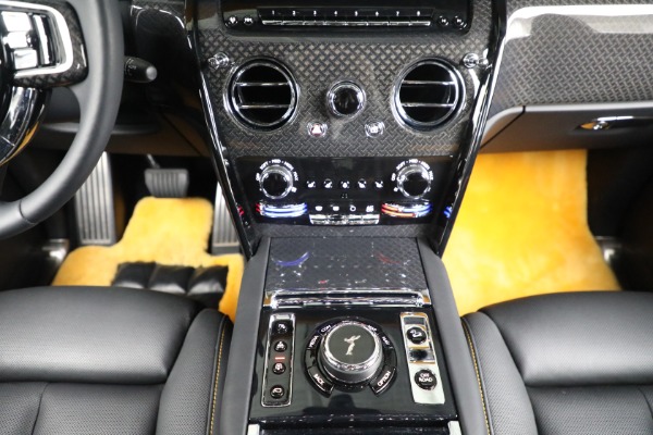 Used 2022 Rolls-Royce Black Badge Cullinan for sale Sold at Maserati of Westport in Westport CT 06880 25