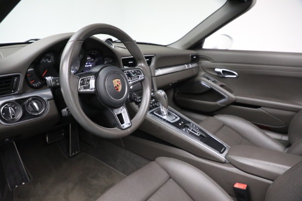 Used 2019 Porsche 911 Targa 4S for sale Sold at Maserati of Westport in Westport CT 06880 25