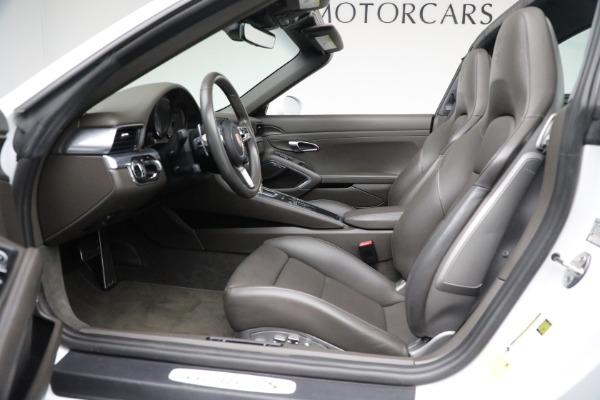 Used 2019 Porsche 911 Targa 4S for sale Sold at Maserati of Westport in Westport CT 06880 27