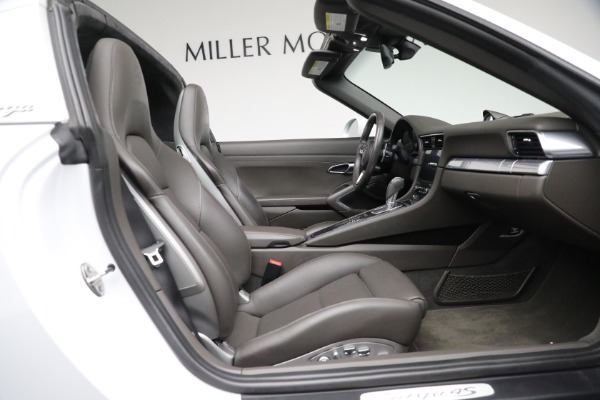 Used 2019 Porsche 911 Targa 4S for sale Sold at Maserati of Westport in Westport CT 06880 28