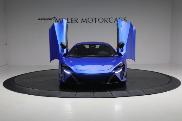 Used 2023 McLaren Artura for sale Sold at Maserati of Westport in Westport CT 06880 12