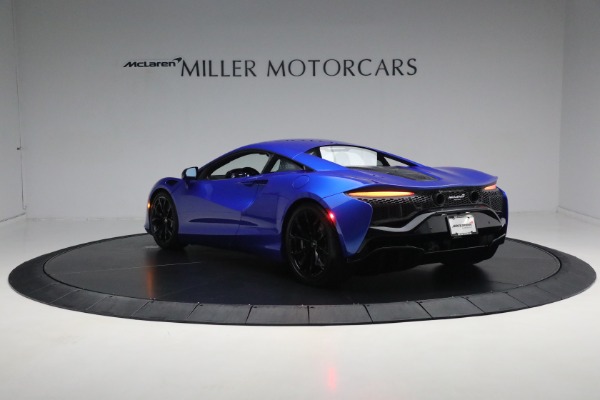 Used 2023 McLaren Artura for sale Sold at Maserati of Westport in Westport CT 06880 5
