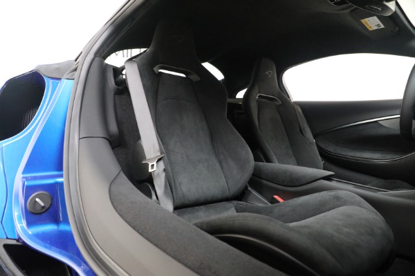 New 2025 McLaren Artura for sale Sold at Maserati of Westport in Westport CT 06880 18