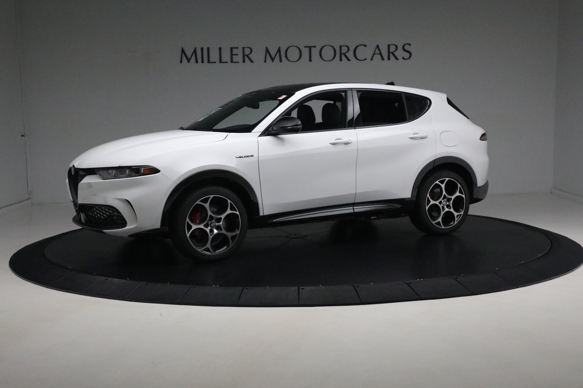 Used 2024 Alfa Romeo Tonale Veloce for sale $29,900 at Maserati of Westport in Westport CT 06880 1