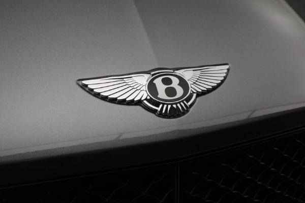 Used 2023 Bentley Bentayga Azure Hybrid for sale $159,900 at Maserati of Westport in Westport CT 06880 17