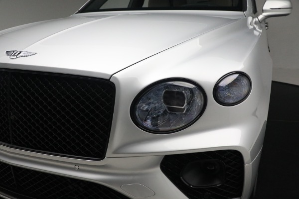Used 2023 Bentley Bentayga Azure Hybrid for sale Sold at Maserati of Westport in Westport CT 06880 13