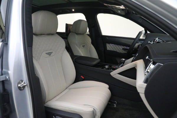 Used 2023 Bentley Bentayga Azure Hybrid for sale Sold at Maserati of Westport in Westport CT 06880 25