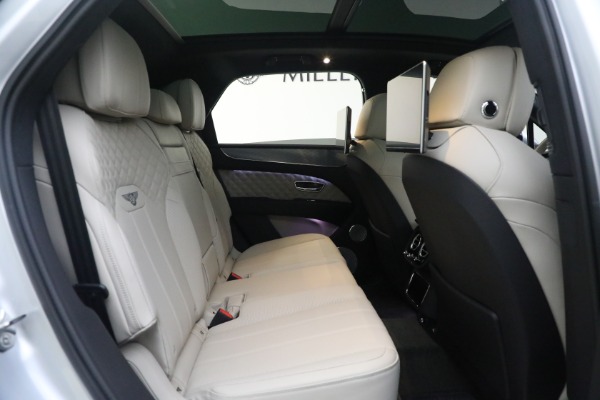 Used 2023 Bentley Bentayga Azure Hybrid for sale Sold at Maserati of Westport in Westport CT 06880 28