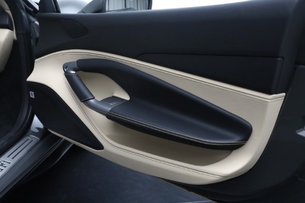 Used 2022 Ferrari F8 Tributo for sale Sold at Maserati of Westport in Westport CT 06880 23
