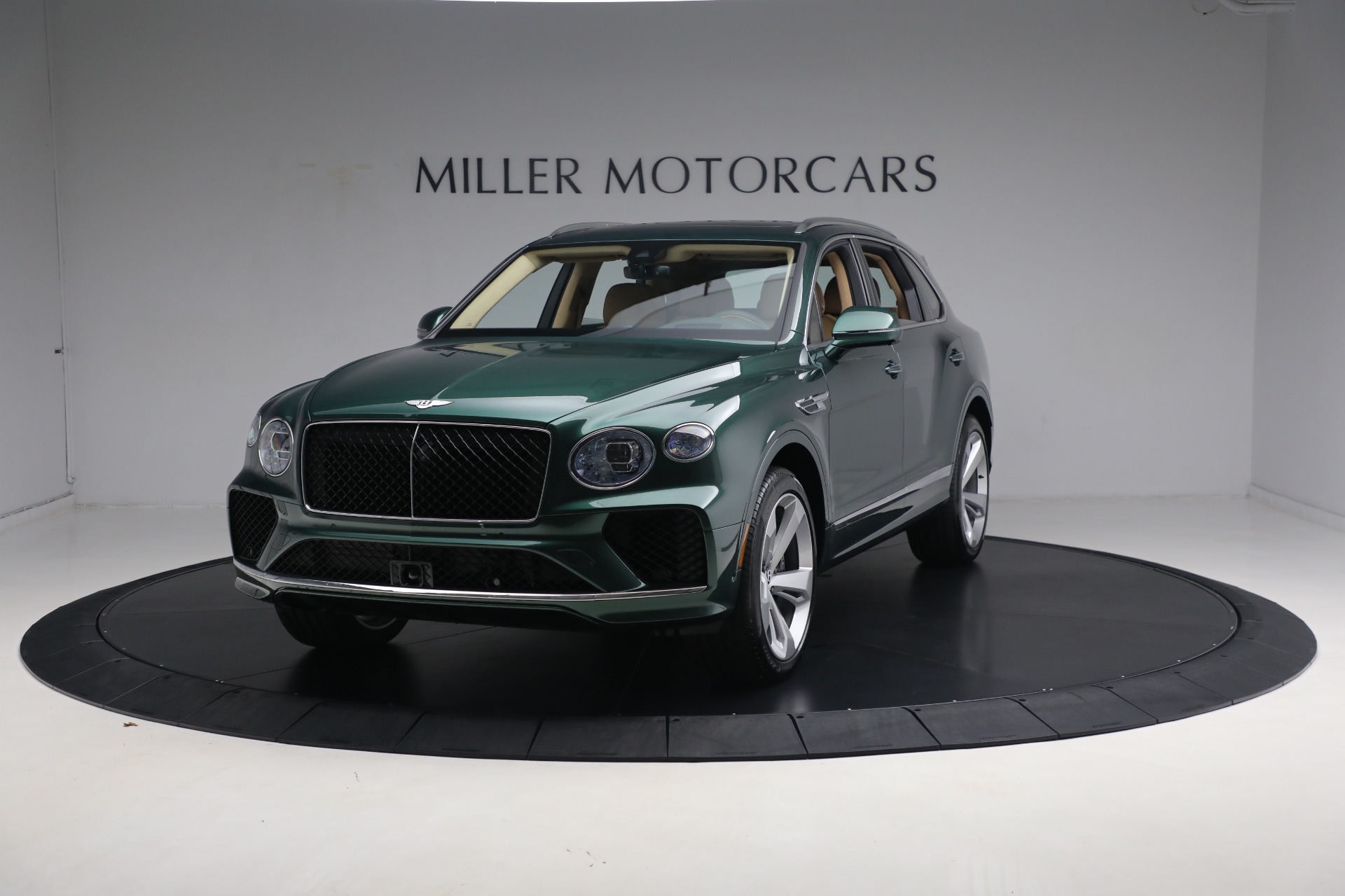 New 2024 Bentley Bentayga V8 for sale Sold at Maserati of Westport in Westport CT 06880 1