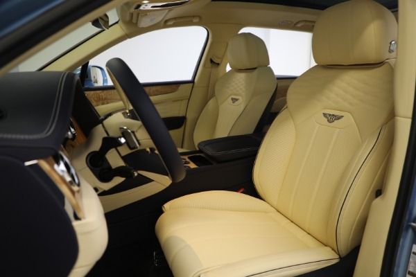 New 2024 Bentley Bentayga EWB Azure V8 for sale Sold at Maserati of Westport in Westport CT 06880 18