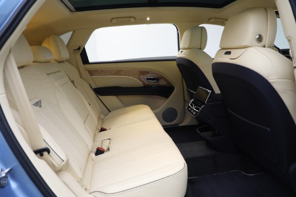 New 2024 Bentley Bentayga EWB Azure V8 for sale Sold at Maserati of Westport in Westport CT 06880 25