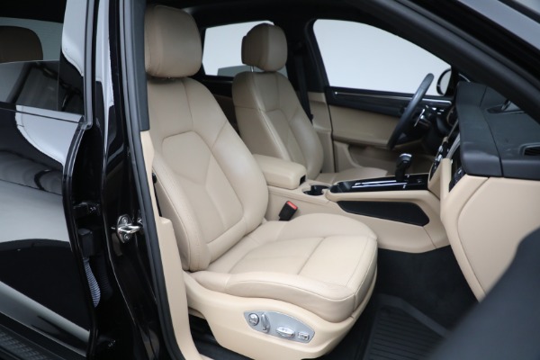 Used 2022 Porsche Macan S for sale Sold at Maserati of Westport in Westport CT 06880 19