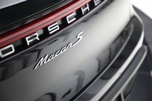 Used 2022 Porsche Macan S for sale Sold at Maserati of Westport in Westport CT 06880 22