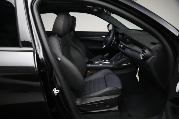 New 2024 Alfa Romeo Stelvio Quadrifoglio for sale $77,900 at Maserati of Westport in Westport CT 06880 27