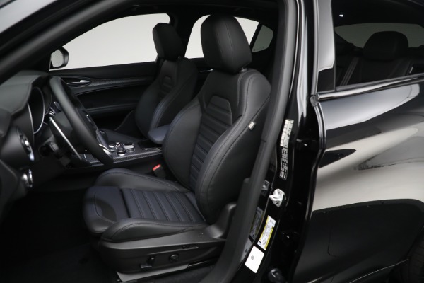 New 2024 Alfa Romeo Stelvio Quadrifoglio for sale $77,900 at Maserati of Westport in Westport CT 06880 28