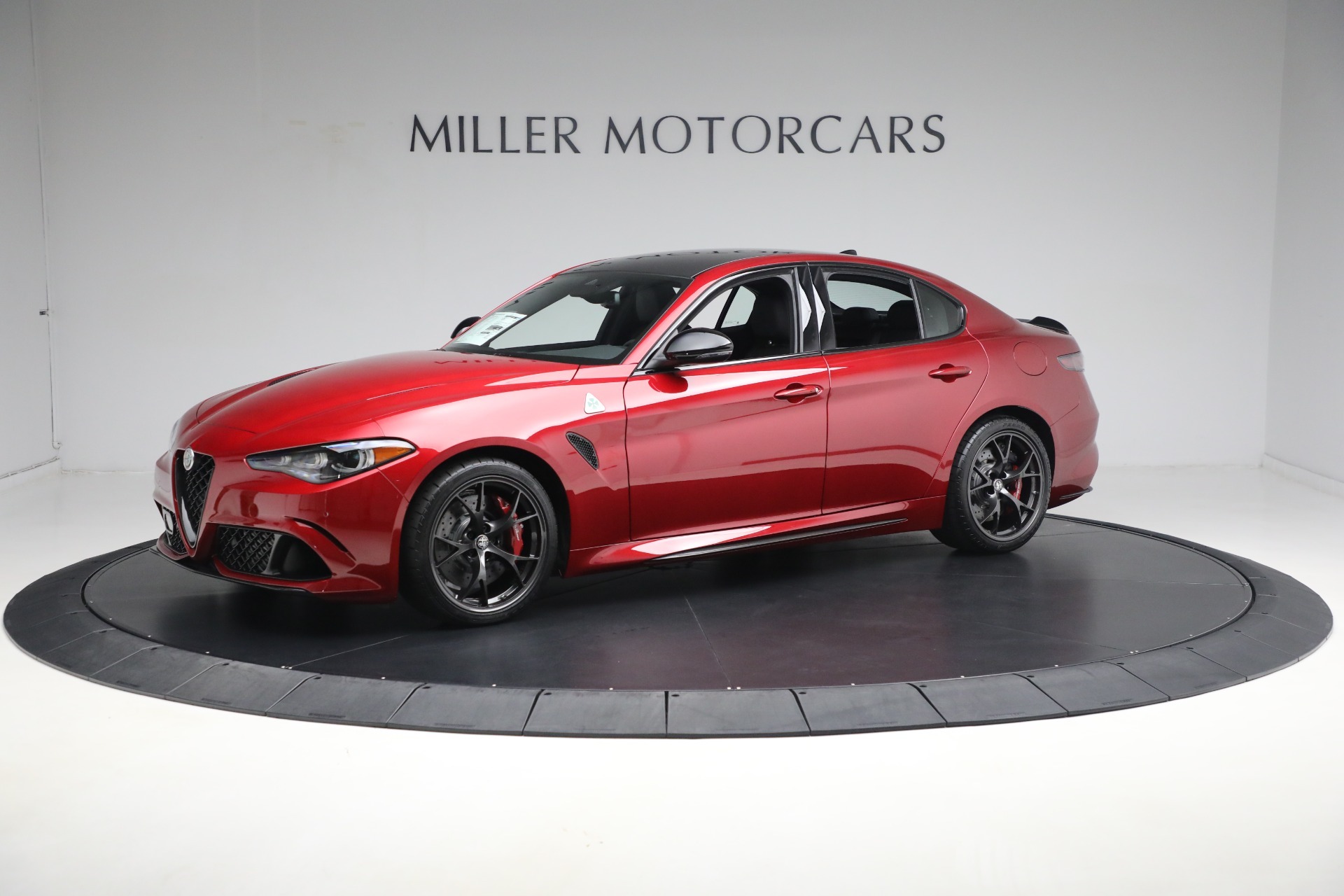 New 2024 Alfa Romeo Giulia Quadrifoglio for sale $79,415 at Maserati of Westport in Westport CT 06880 1