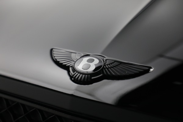 Used 2022 Bentley Bentayga Speed for sale Sold at Maserati of Westport in Westport CT 06880 13