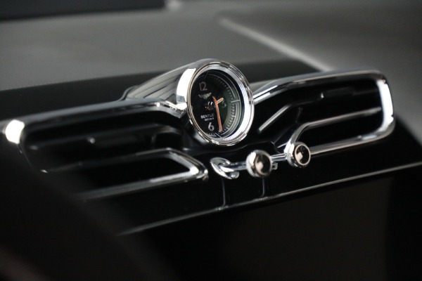 Used 2022 Bentley Bentayga Speed for sale Sold at Maserati of Westport in Westport CT 06880 27