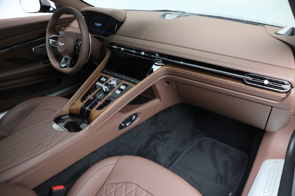 Used 2025 Aston Martin DB12 V8 for sale $245,900 at Maserati of Westport in Westport CT 06880 24