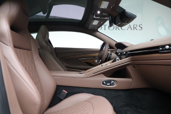 Used 2025 Aston Martin DB12 V8 for sale $245,900 at Maserati of Westport in Westport CT 06880 25