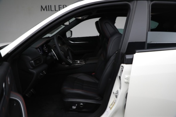 New 2024 Maserati Levante Modena Ultima for sale Sold at Maserati of Westport in Westport CT 06880 27