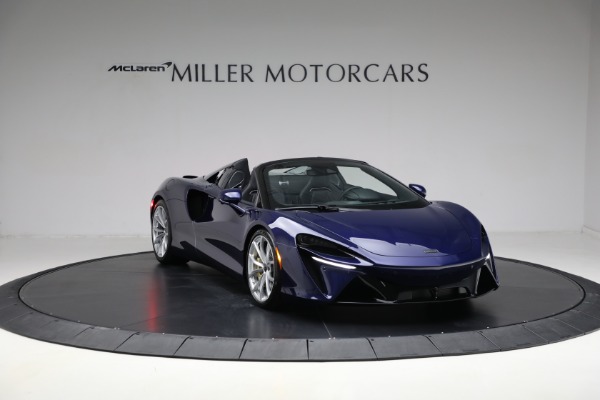 New 2025 McLaren Artura Spider TechLux for sale $327,158 at Maserati of Westport in Westport CT 06880 11