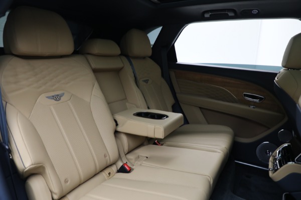 Used 2025 Bentley Bentayga EWB Azure V8 for sale $239,900 at Maserati of Westport in Westport CT 06880 28