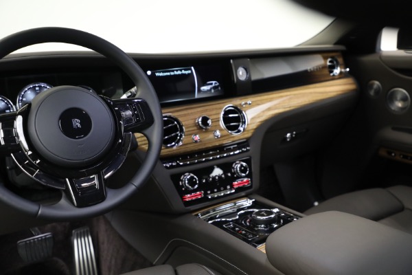 Used 2024 Rolls-Royce Ghost for sale $299,900 at Maserati of Westport in Westport CT 06880 12