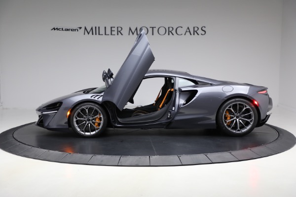 Used 2025 McLaren Artura Vision for sale $292,398 at Maserati of Westport in Westport CT 06880 16