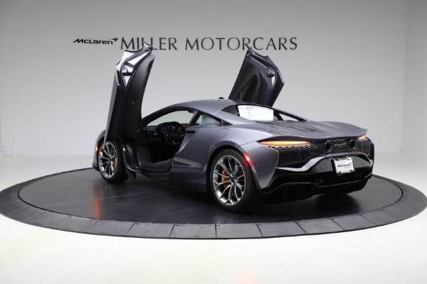 Used 2025 McLaren Artura Vision for sale $292,398 at Maserati of Westport in Westport CT 06880 18