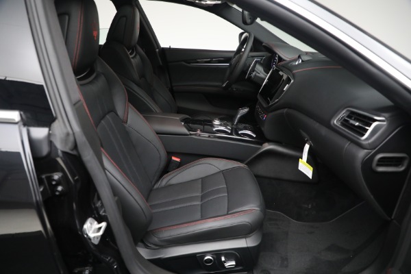 New 2024 Maserati Ghibli Modena Ultima Q4 for sale $84,090 at Maserati of Westport in Westport CT 06880 13