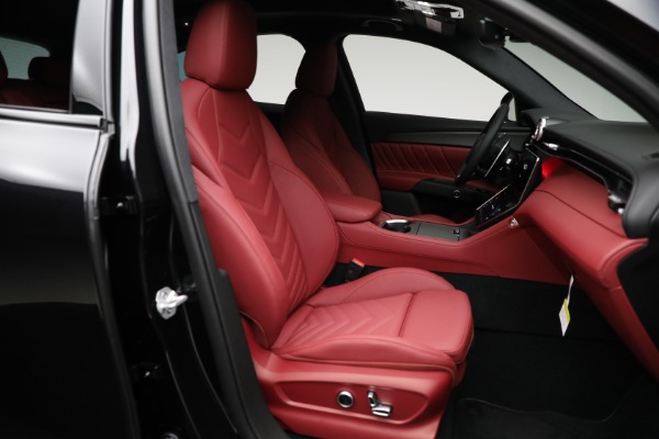 New 2025 Maserati Grecale Trofeo for sale $118,192 at Maserati of Westport in Westport CT 06880 16