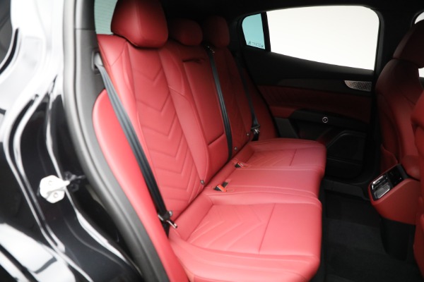 New 2025 Maserati Grecale Trofeo for sale $118,192 at Maserati of Westport in Westport CT 06880 18