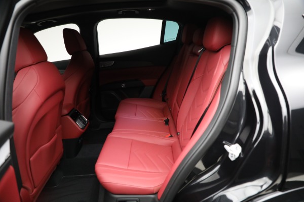 New 2025 Maserati Grecale Trofeo for sale $118,192 at Maserati of Westport in Westport CT 06880 19