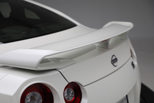 Used 2023 Nissan GT-R Premium for sale Sold at Maserati of Westport in Westport CT 06880 27