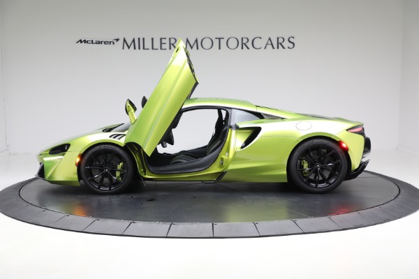 Used 2024 McLaren Artura TechLux for sale $191,900 at Maserati of Westport in Westport CT 06880 15