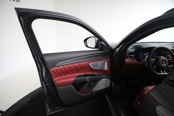 New 2025 Maserati Grecale Trofeo for sale $119,746 at Maserati of Westport in Westport CT 06880 25