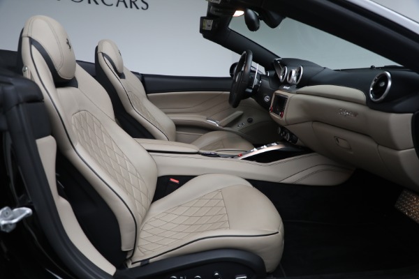 Used 2016 Ferrari California T for sale $122,900 at Maserati of Westport in Westport CT 06880 20