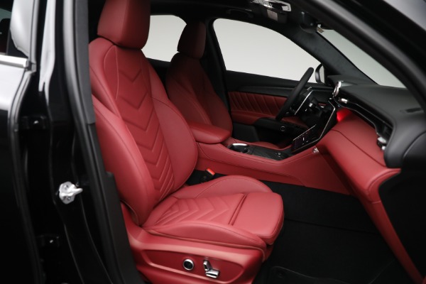 New 2025 Maserati Grecale for sale $83,405 at Maserati of Westport in Westport CT 06880 17