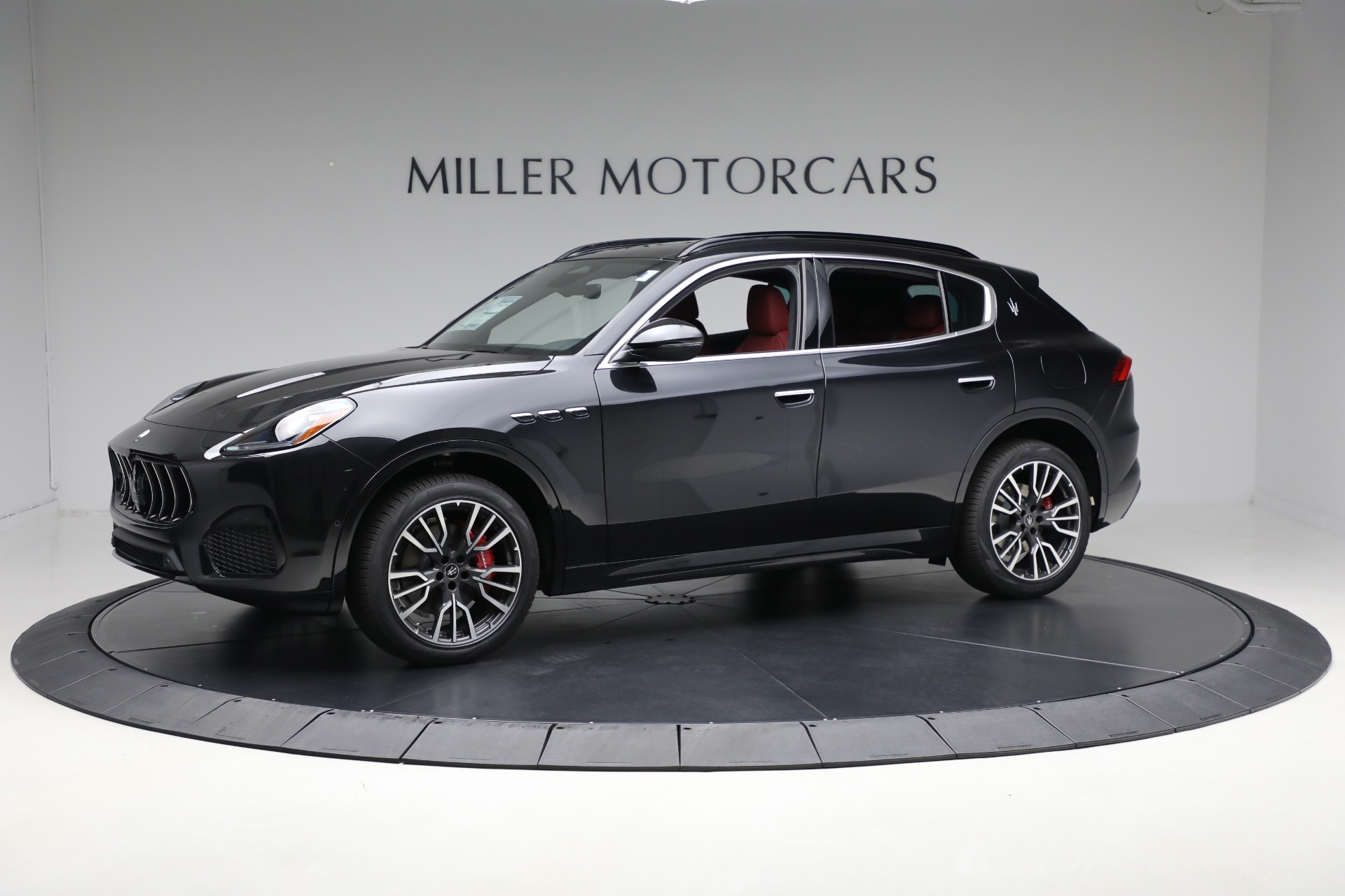 New 2025 Maserati Grecale for sale $83,405 at Maserati of Westport in Westport CT 06880 1