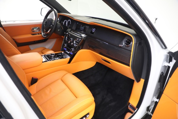 Used 2022 Rolls-Royce Black Badge Cullinan for sale Call for price at Maserati of Westport in Westport CT 06880 21