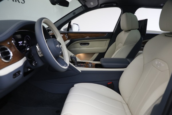 New 2025 Bentley Bentayga EWB V8 for sale $262,915 at Maserati of Westport in Westport CT 06880 16