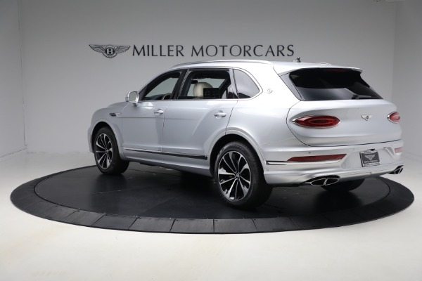 New 2025 Bentley Bentayga EWB V8 for sale $262,915 at Maserati of Westport in Westport CT 06880 3